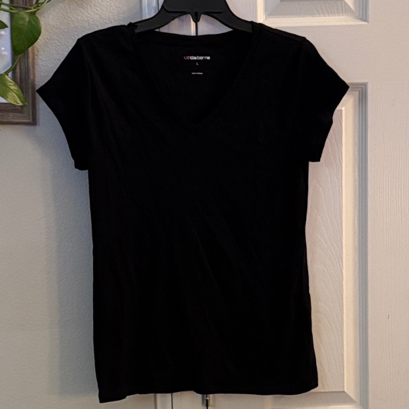 Liz Claiborne T Shirt - Picture 1 of 6